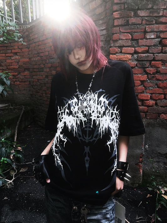 Graphic Gothic White/Black Dark T-Shirt Fantasy