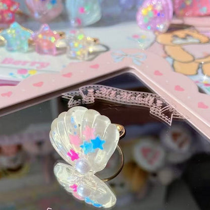 Decorated Conch White/Pink/Blue/Purple Ring