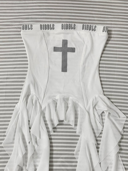 ホワイトクロスプリントのアシンメトリーフラウンスストラップレストップスヘムグラマラス