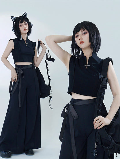 Black Cotton Sleeveless Top with Metal Frog Closure - Feng Hua Gui Guo Ling