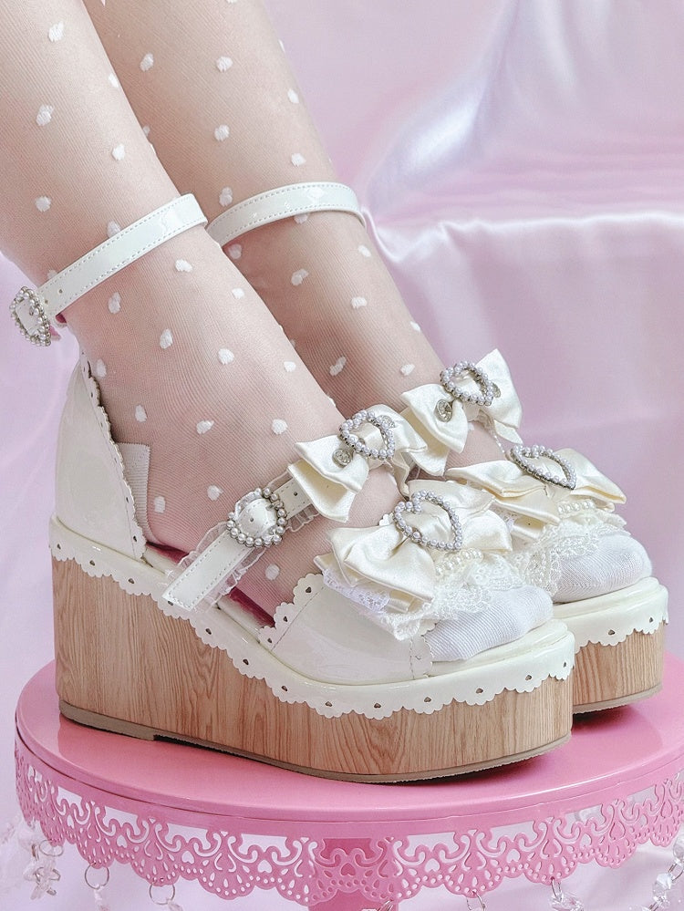 Sandalen - Lolita White Heart Plateau Perlenschnallen Old School