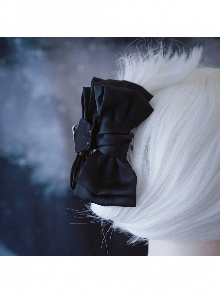 Black Hair Claw Clip with Heart and Bow Decoration - Strange Sugar