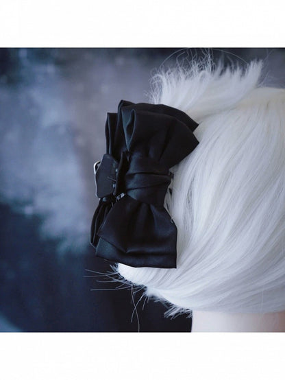 Black Hair Claw Clip with Heart and Bow Decoration - Strange Sugar