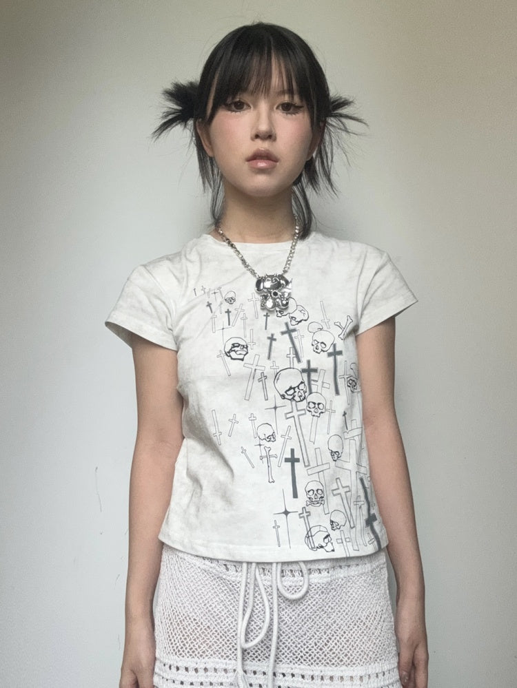 ブラックホワイトスケルトンとクロストップ