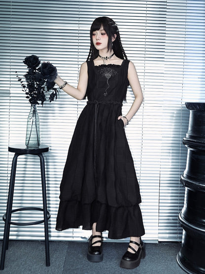 Black Square Neck Sleeveless Dress Sea Lily Embroidery