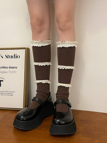 ダークグレーのスイートフリルカフスカーフソックス