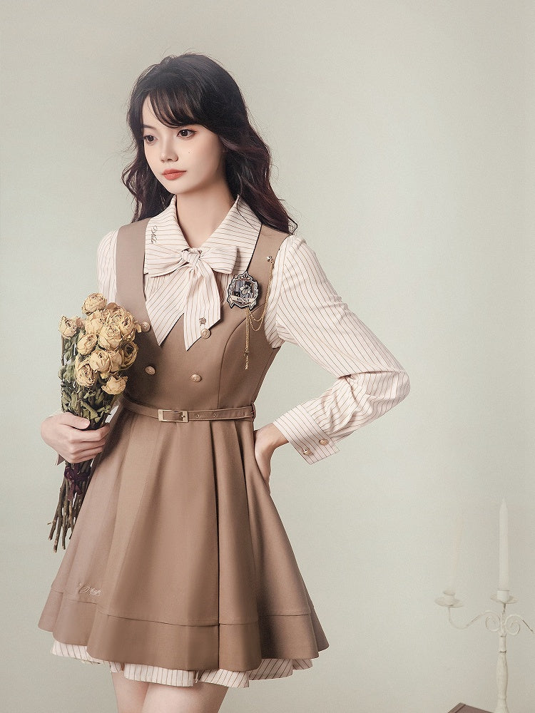 Stickabzeichen Floral Rot/Braun