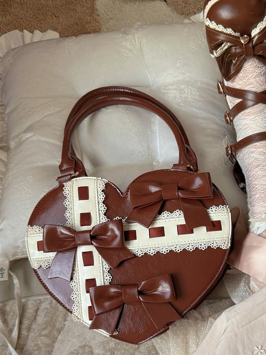 PU-Tasche mit süßen Details, Herz-Schleife, braunes Leder an den Riemen, gewellter Saum
