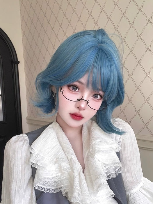 Blaue 29CM kurze Perücke mit Air Bangs