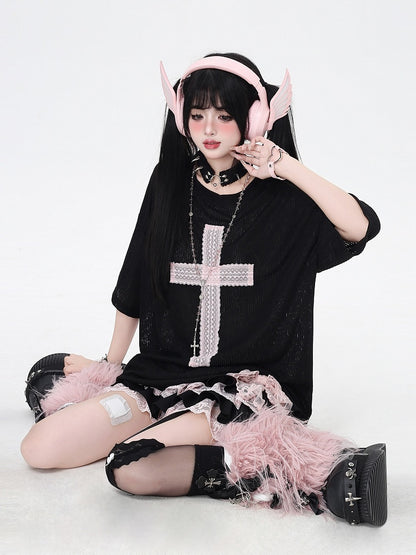 Pink Bittersweet Black Loose with Cross Applique T-Shirt