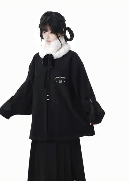 フェイクファーカラーのパンダ柄ブラックコート