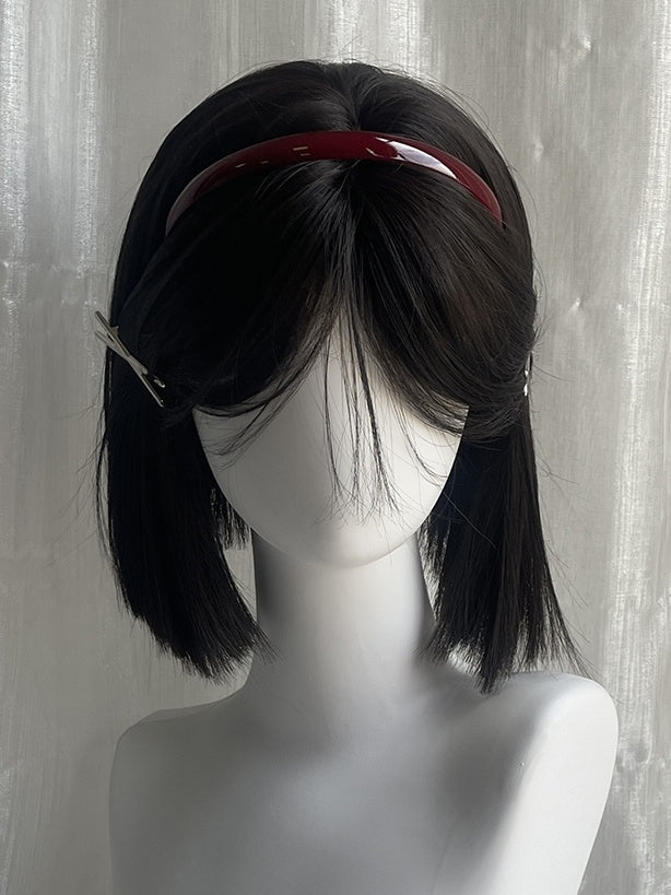 Schwarze, schulterlange, glatte Kunsthaarperücke