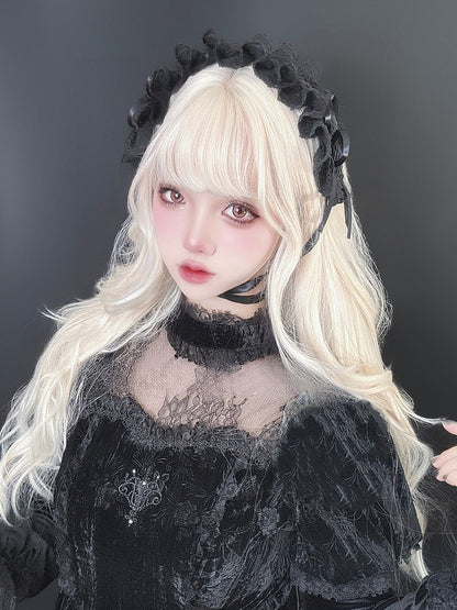 ブロンドの前髪付き 長さ60cm ウェーブウィッグ エア