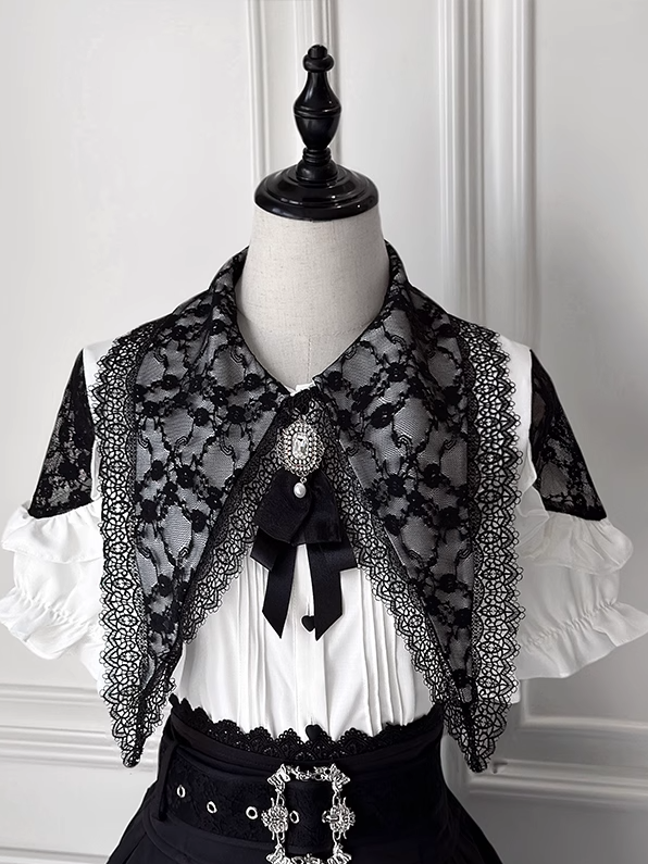 Krawatte, weiß, spitz, flacher Kragen, Plissee, Ausschnitt, Details, Jirai Kei Bluse + Schleife an der Schulter