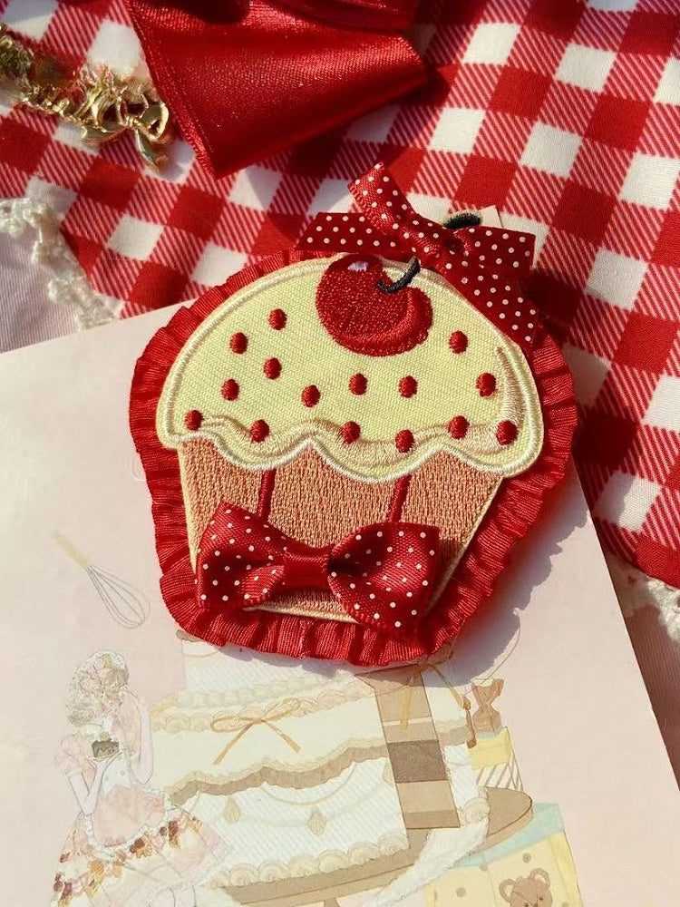 Brooch Sweet Pink/Red Cake Trim Ruffles