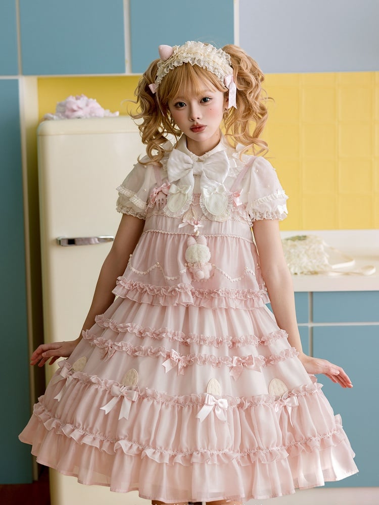 Süßes Lolita-Kleid mit rosa Schleifenakzenten und Rüschenbesatz