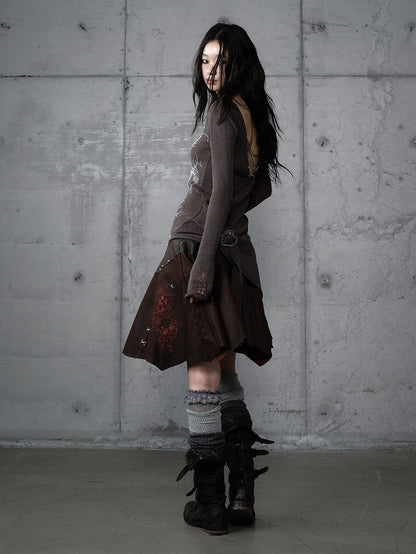 Asymmetrischer Rock Punk Rot mit Stickerei Ödland Saum Braun Blumen Wildleder