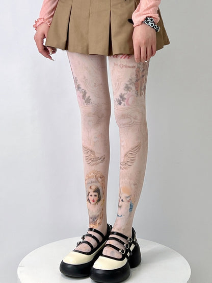 Strumpfhose mit Cartoon-Mädchen- und Katzen-Print in Nude