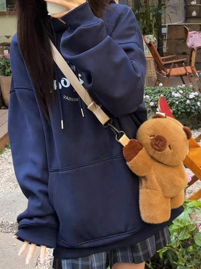 かわいいカピバラのブラウンぬいぐるみバックパック/クロスボディ