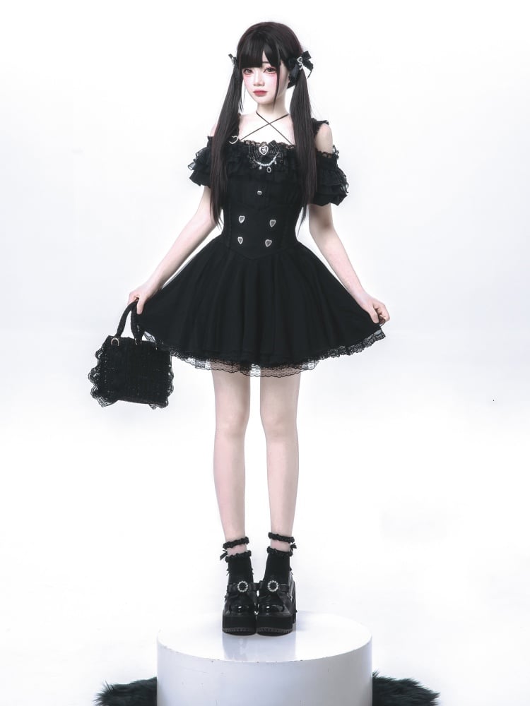 Jirai Kei Black Lace Trim Top with Off-the-shoulder Neckline