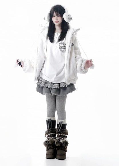 Lining Seal-inspired White Hooded Cozy Jacket with Fleece Plush