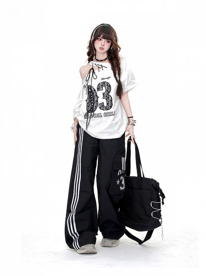 Lace-up Black/White Cutout Shoulder Letter Embroidery T-Shirt Shoulder Detail at