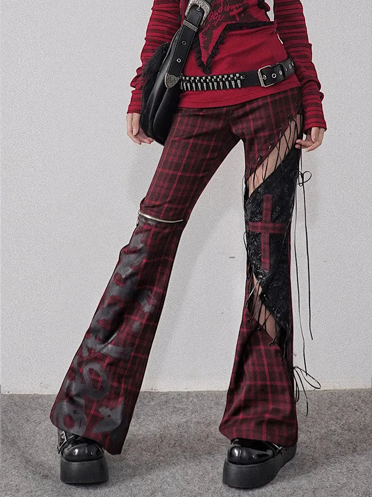 Rock Detail und Schwarze Schnürung Rote Hose Plaid Cutout Punk