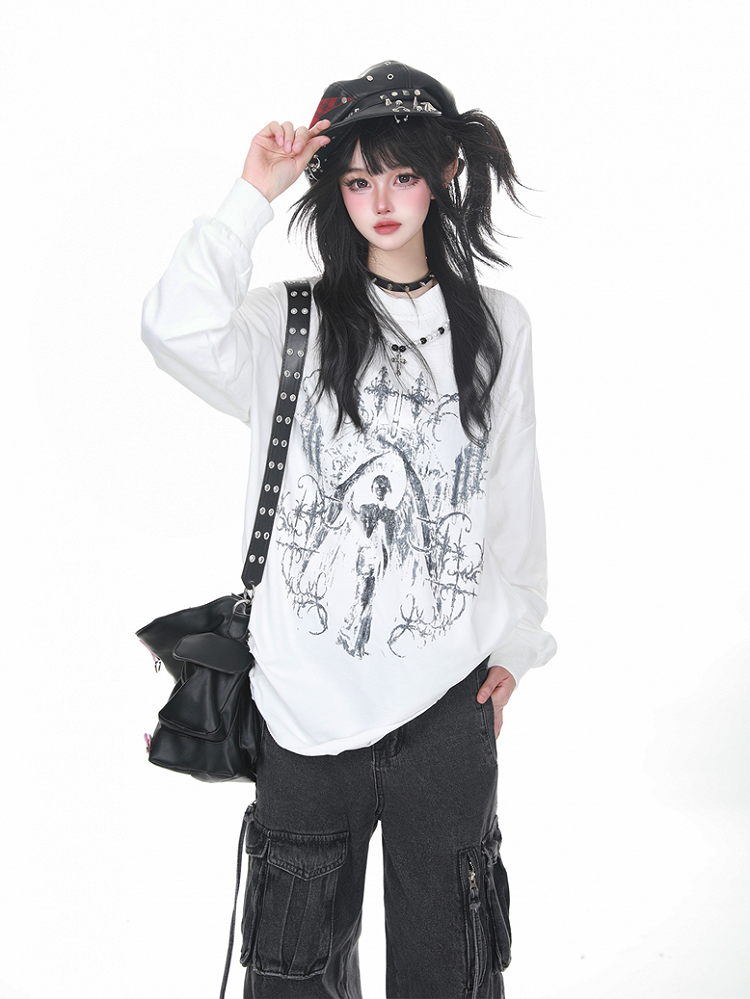 Bead Black/White Distressed Long Sleeve Sweatshirt with Detachable Chain