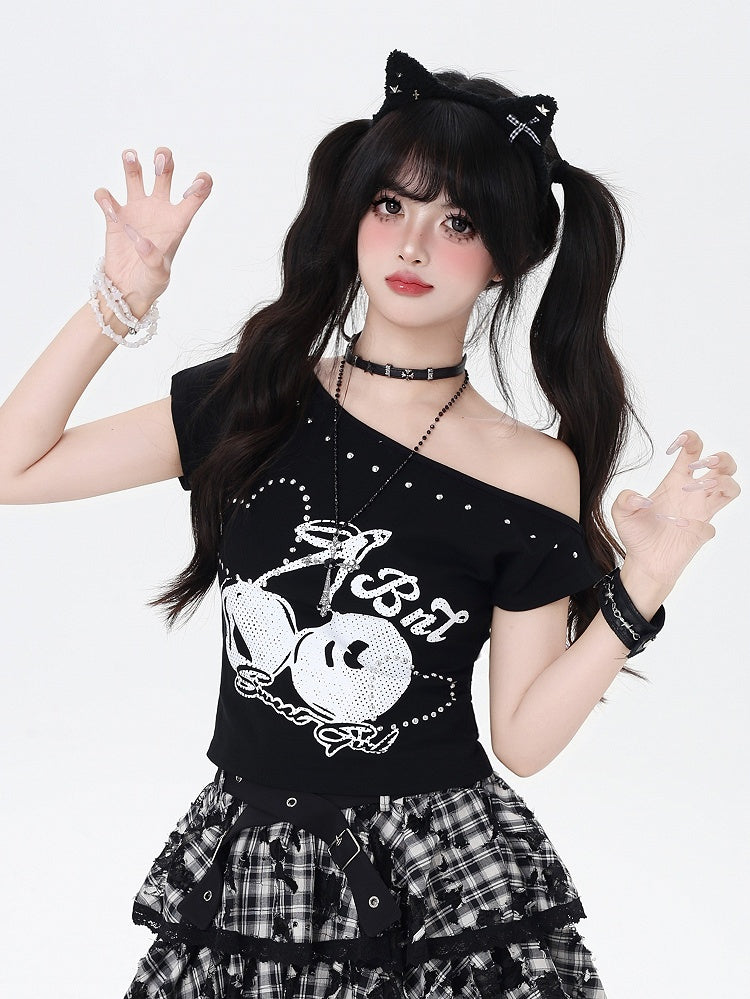 ハート ブラック/ホワイト Tシャツ アシンメトリーネックライン チェリープリント スタッズ