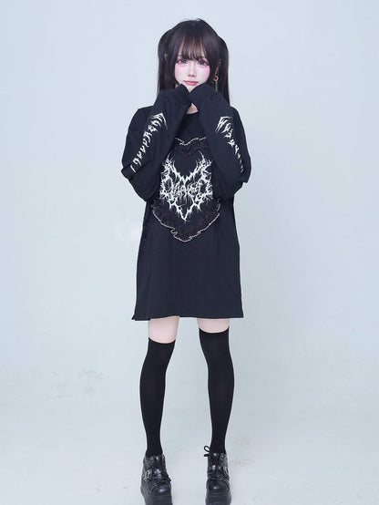 Jirai Black Ruffle Printed Kei Long-Sleeve Heart Trim T-Shirt