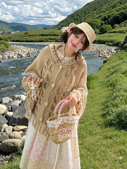 タッセルヘム付きケープ カーキ ニット フード付き