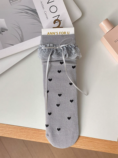 Spitze Schwarz/Weiß/Gelb/Grau Bündchendetails Socken Kalbsleder Herzdruck Rüschen Schleife