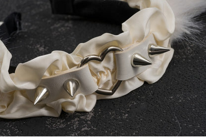 ホワイトハンドメイドスタッドディテールプラッシュバニーイヤーフリルKC