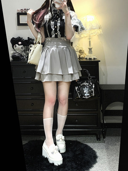 ジライケイ ブラック/ブルー/ホワイト カットアウトショルダーケープデザイン レースブラウス