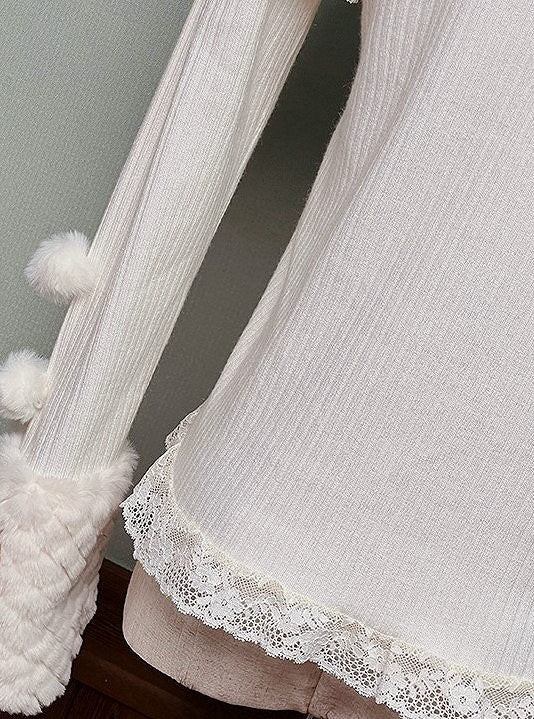 Pom-poms with White Top and Bows Knitted Long Sleeves