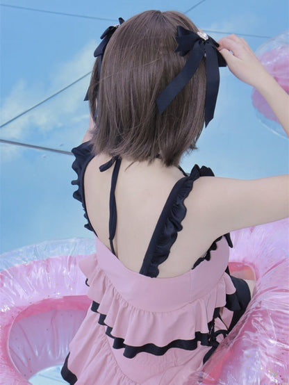 Badeanzug mit Schnürung und Schleifendetails