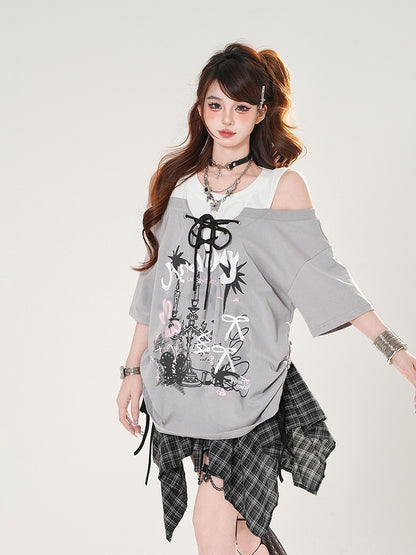 Schwarz/Graues T-Shirt mit Kerzenständer-Print und Schnürung vorne