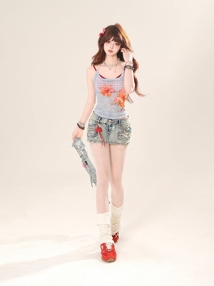 ピンク/ブルーの花柄セミシースルーホルターネックトップスとレッドチェック柄キャミソールセット