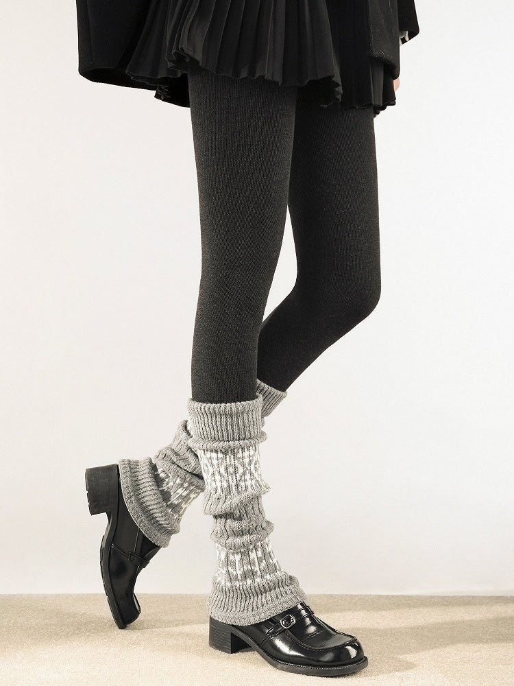 Patterns: Knit Fair (4 Isle Warmers Leg Snowflake/Tulip/Reindeer/Checkerboard) Retro