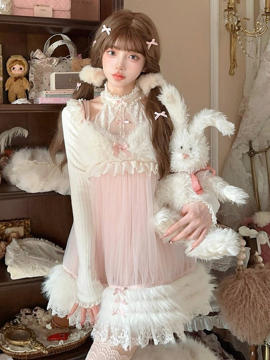 Kleid mit Tüll-Imitat-Unterkleid-Akzenten aus Pelz Rosa