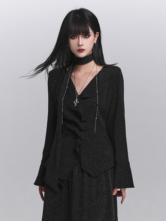 Placket with Black Neck Strap Pleated Top Trim V-Neck