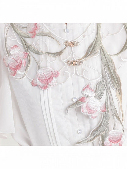 Floral-Embroidered White Shoulder Capelet in Chinese-Inspired Design - Unknown Star