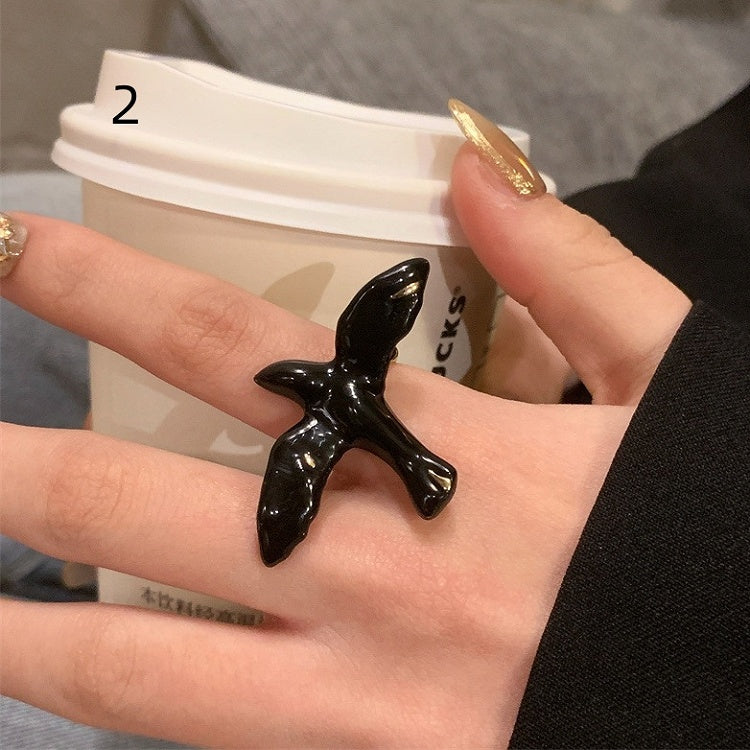 Dove Black/White Y2K Ring/Necklace