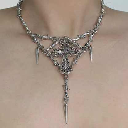 Silberne Ohrstecker in Rauten-/Herzform