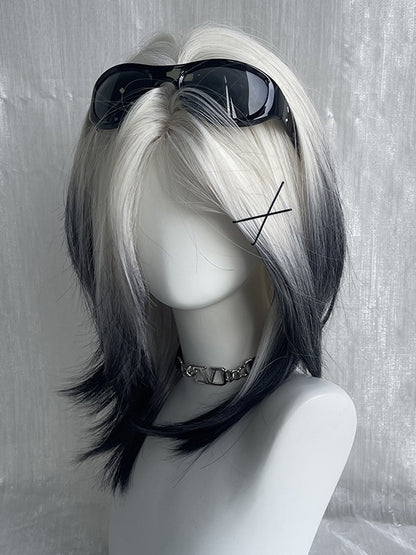 ブラックホワイトオンブレバスト上丈ストレート合成ウィッグ