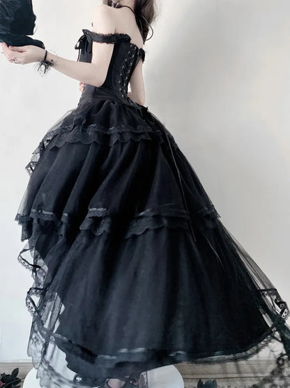 ブラックのレースアップディテールのボーン入りコルセットトップ + ハイローレイヤードロリータスカート