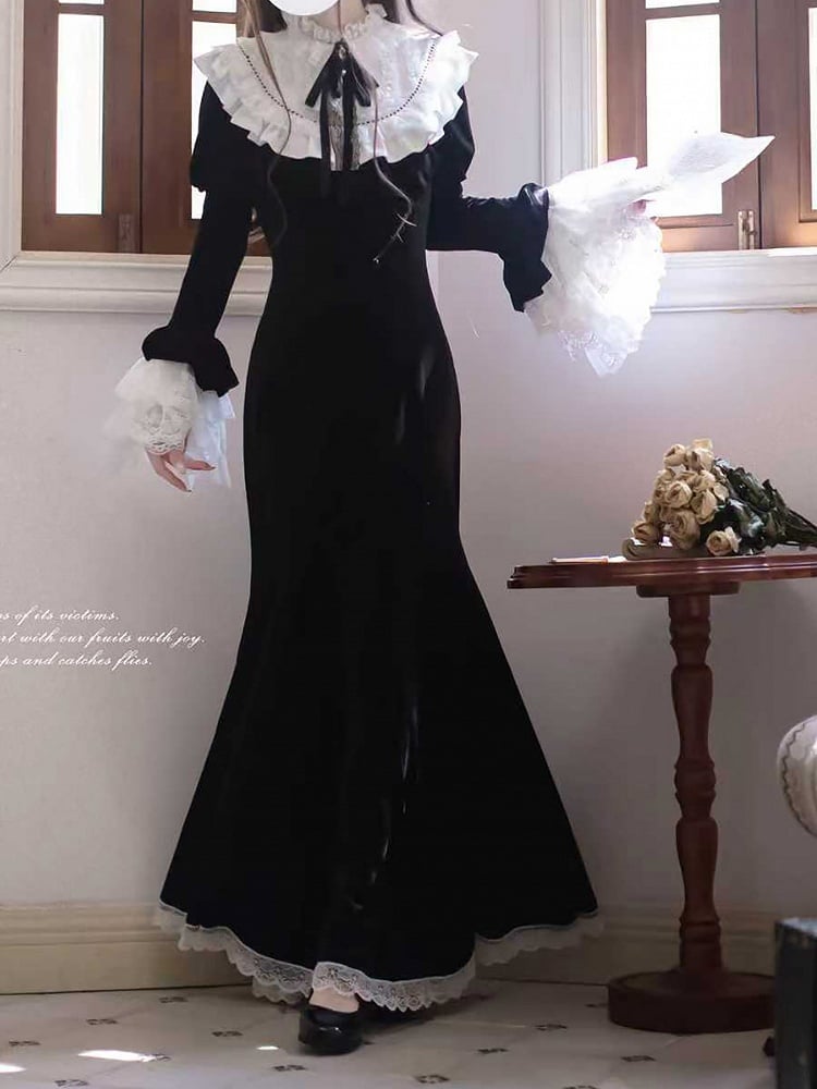 Bell with Gothic Sleeves Mermaid Velvet Black Dress Layered Elegant Lace