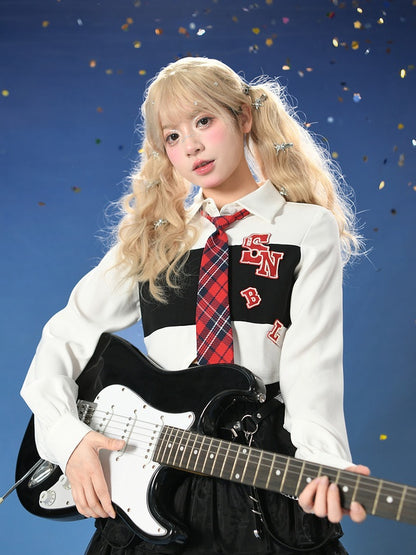 チェック柄ホワイトブラックスタイルバックルプレッピーレターアップリケストラップタイシャツ