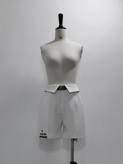 Foldover Techwear Ouji Taille Weiß mit futuristischem Gürtel Lolita Shorts