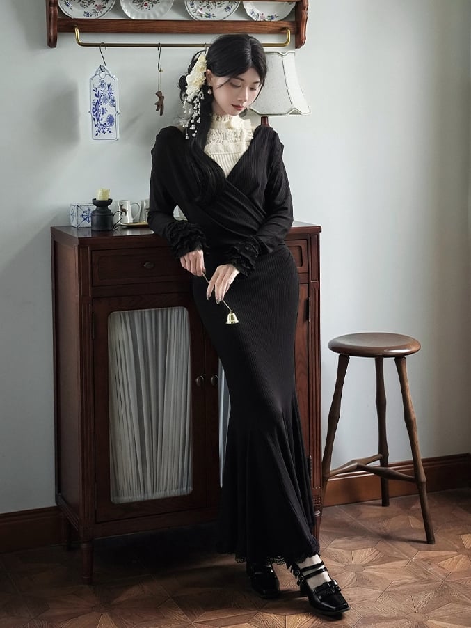 V-Neck Deep + Dress Knit Slim-Fit Sleeveless Flower Hairclip Top Black Beige Mermaid Elegant